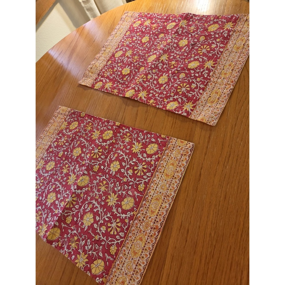 Potterybarn Placemats Set Of 2 Red Yellow Paisley Boho 14x20 Ea.